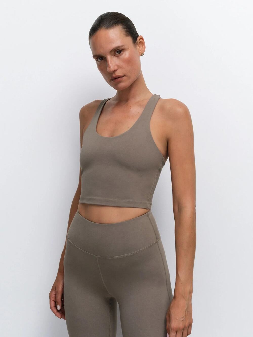 NWOT MATE the Label Organic Stretch Crop Racer Tank Pebble L Built In Bra